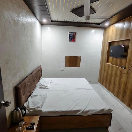 Anjani Garden Hotel And Restaurant Jhusi Exterior photo